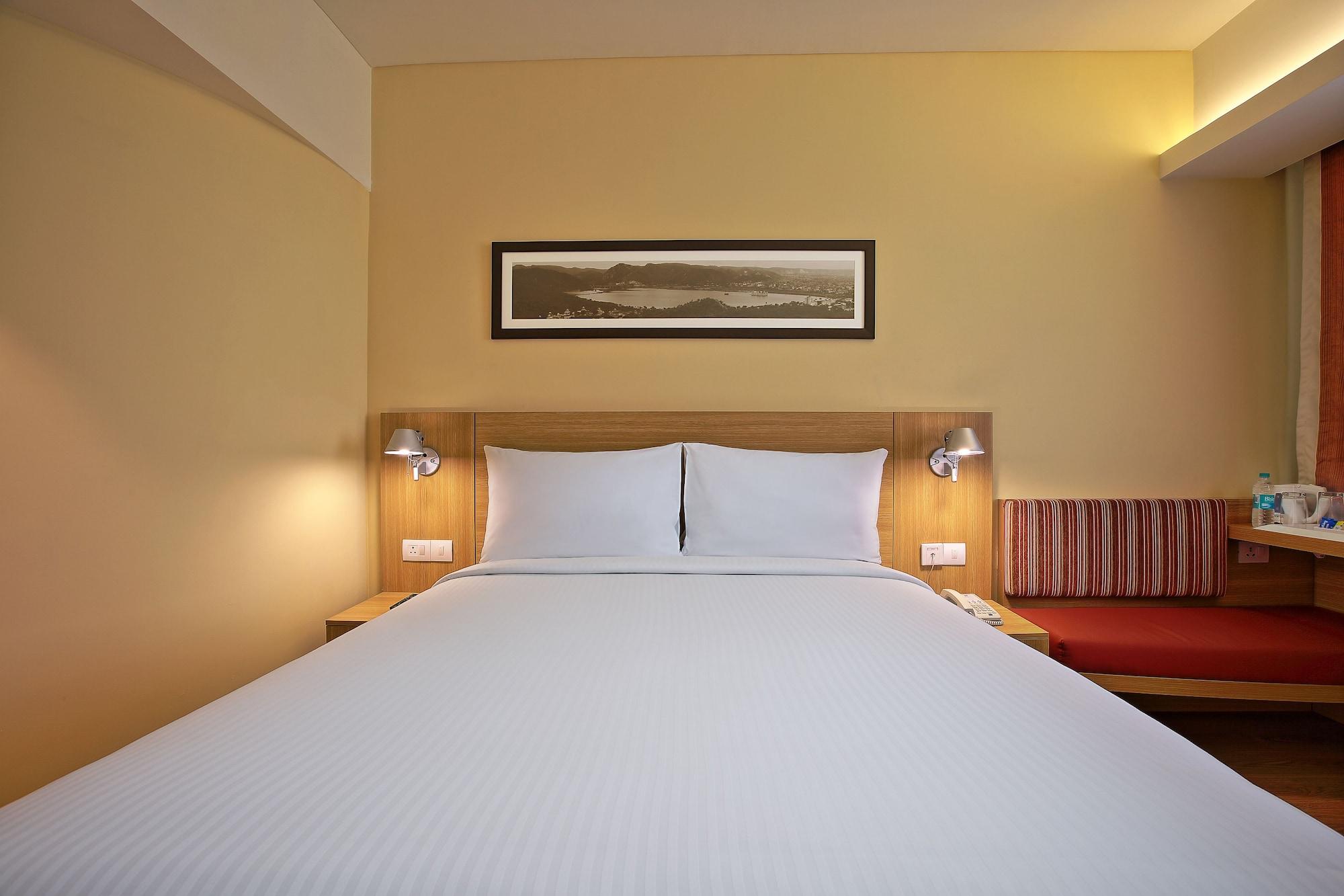 Ibis Bengaluru Outer Ring Road Hotel Exterior foto