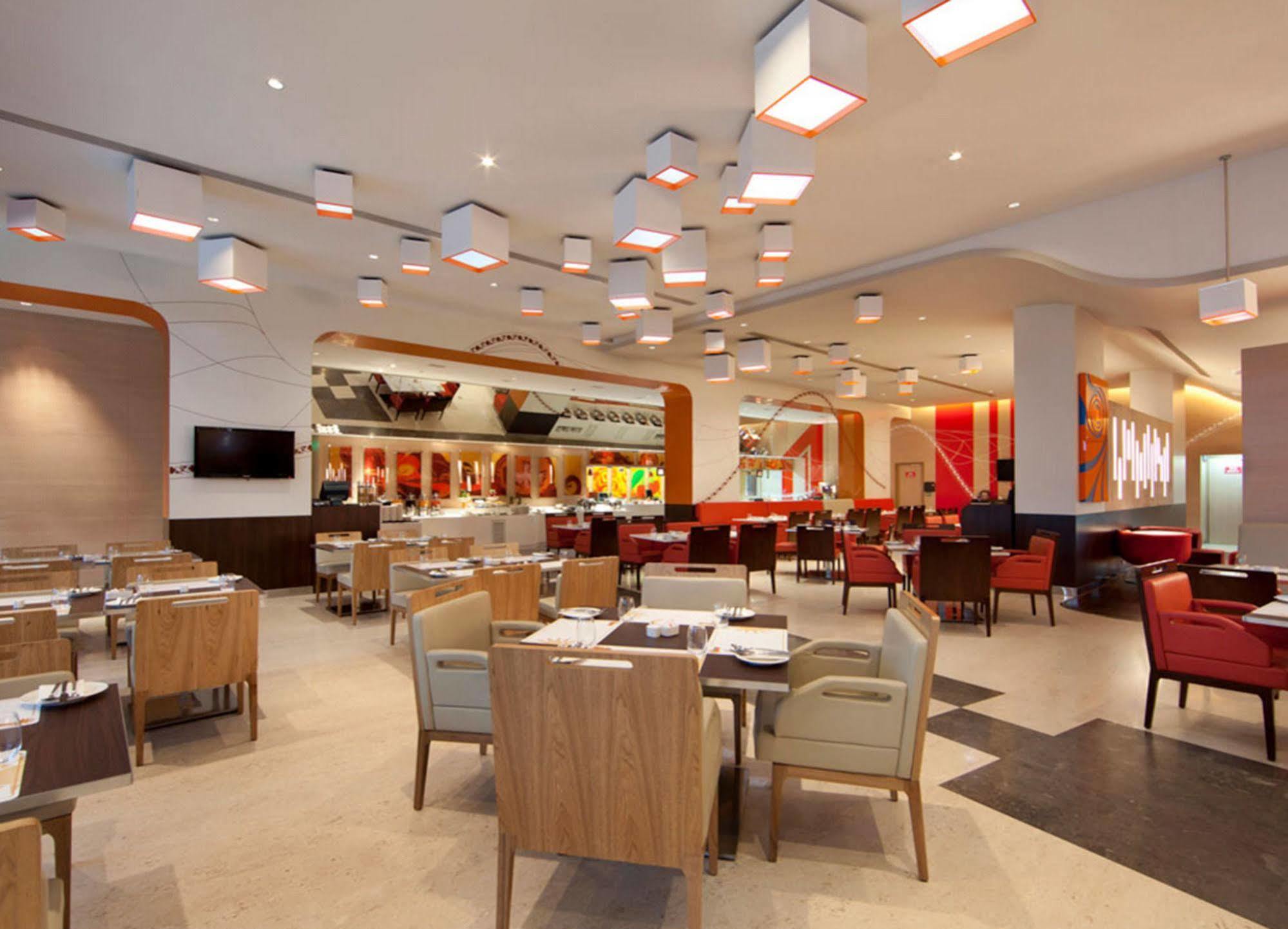 Ibis Bengaluru Outer Ring Road Hotel Exterior foto
